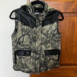 Urban Outfitters Camo Vest